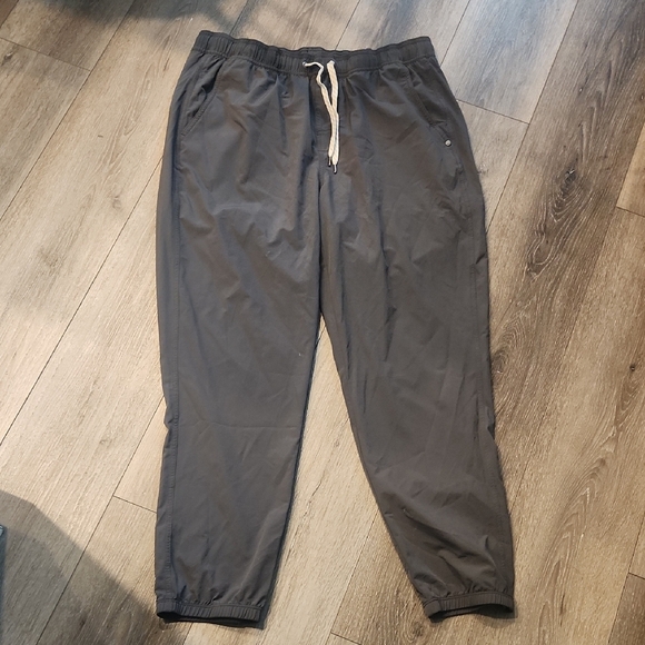 Vuori Gray Sweatpants - Picture 1 of 6